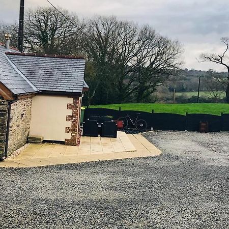 Le Trehou Charmante Longere Situee Au Coeur Du Finistere المظهر الخارجي الصورة